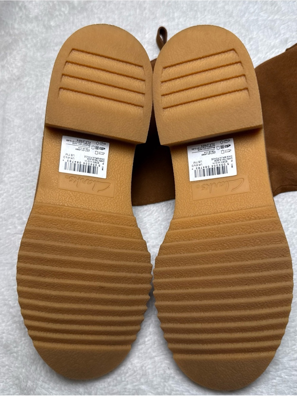 Clarks Eden Mid Hi Boot Dark Tan Suede Womens Size 7 Leather Lug Sole Pull On - Picture 6 of 10